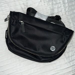 LuluLemon all night festival bag